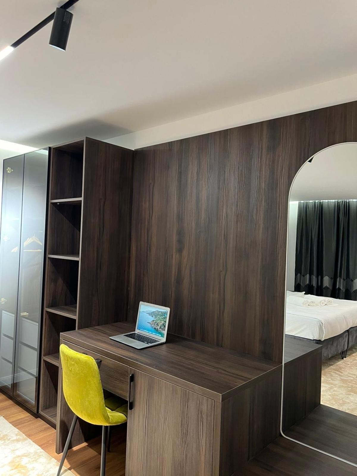 Hotel Europa Prishtina プリシュティナ エクステリア 写真