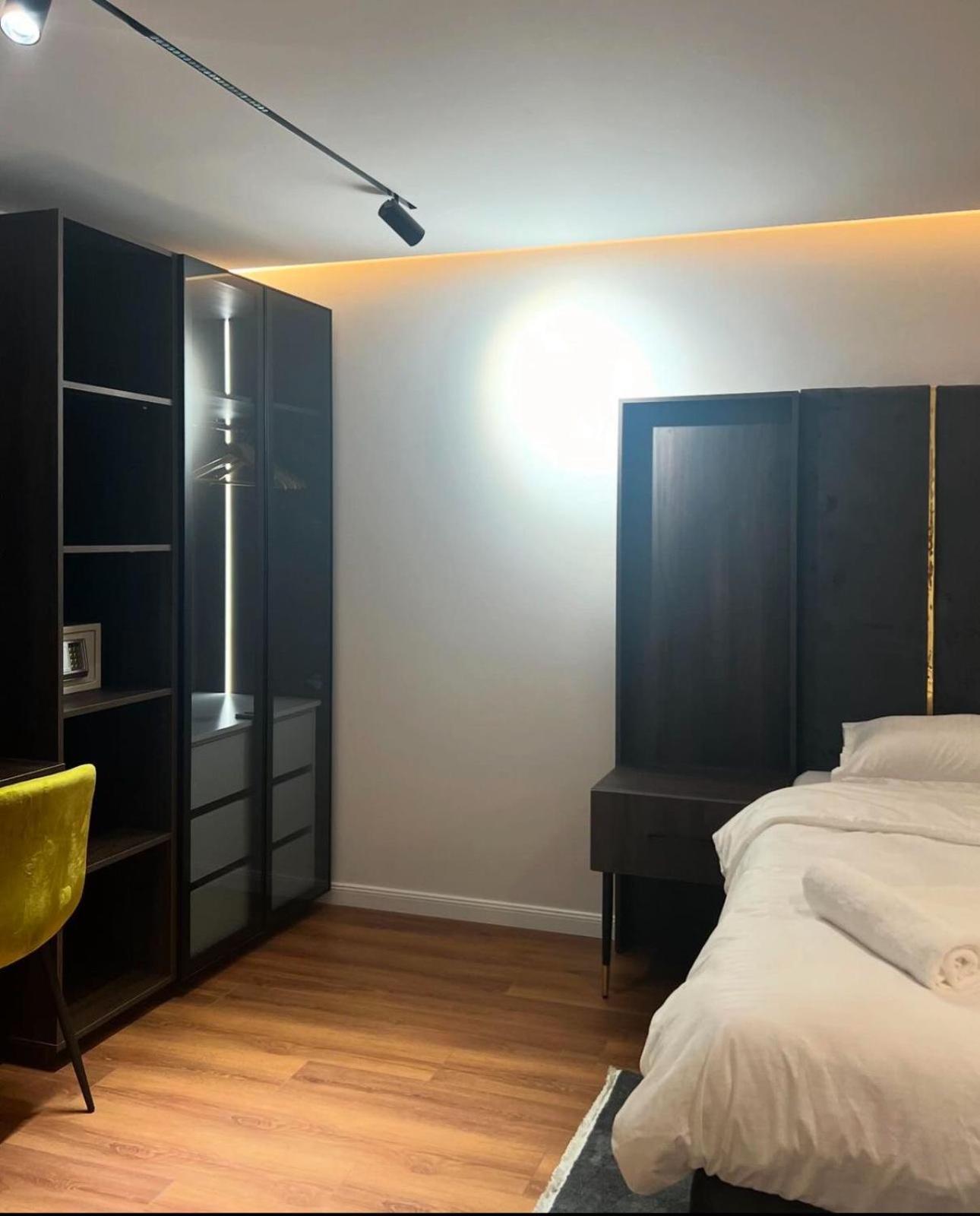Hotel Europa Prishtina プリシュティナ エクステリア 写真