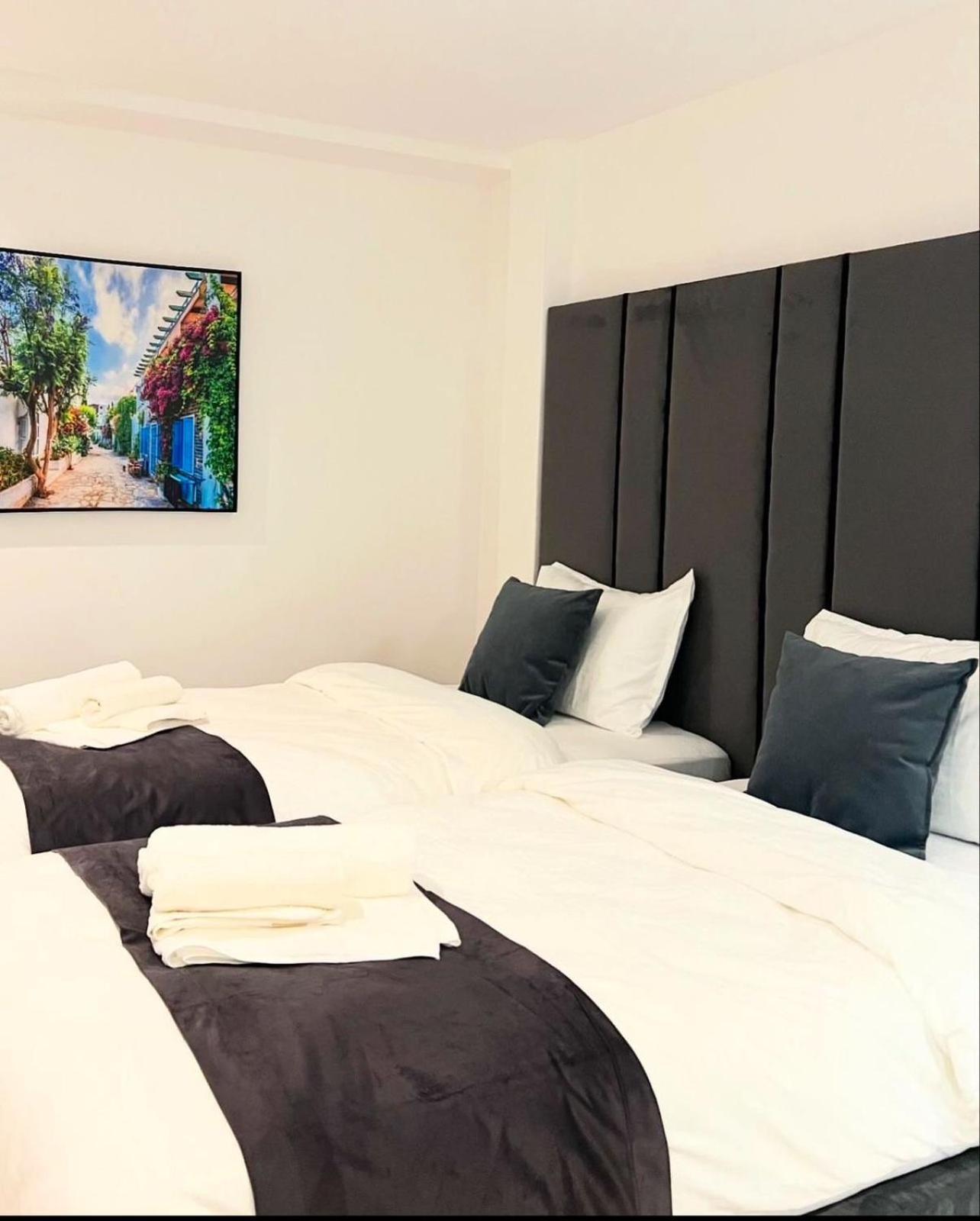 Hotel Europa Prishtina プリシュティナ エクステリア 写真