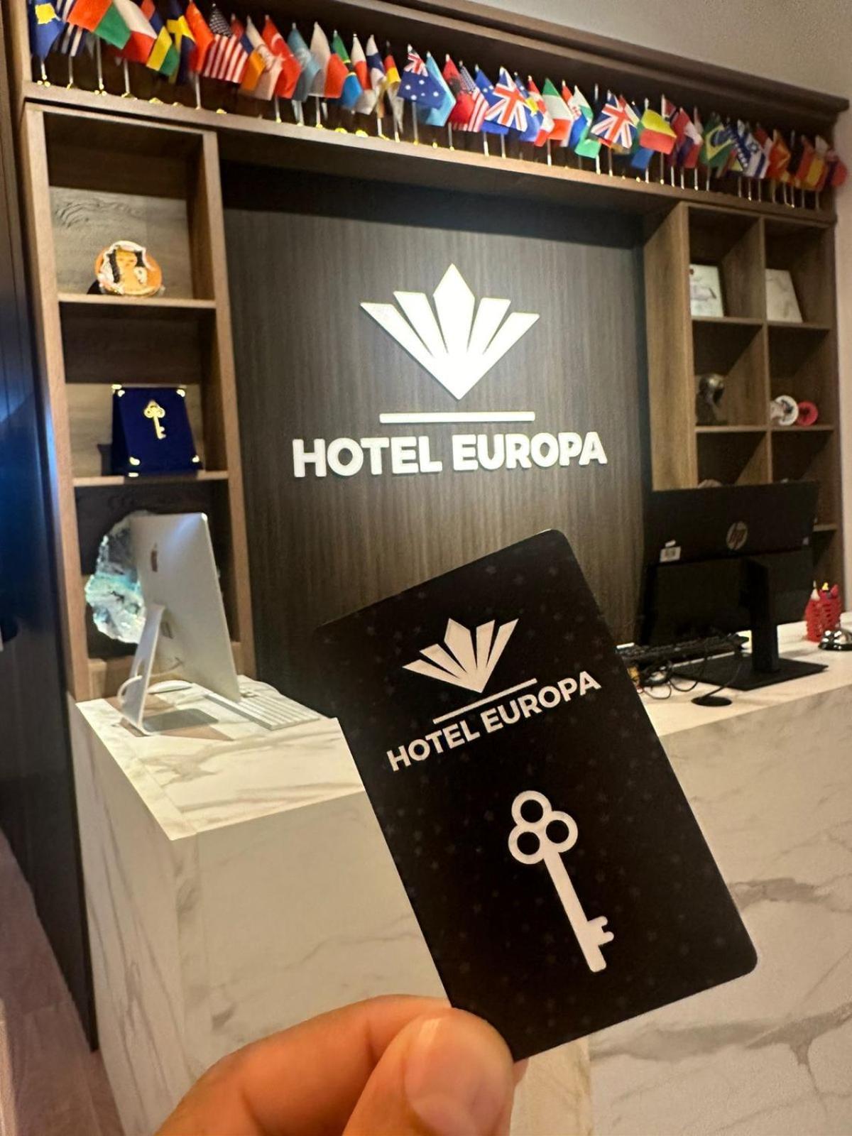 Hotel Europa Prishtina プリシュティナ エクステリア 写真