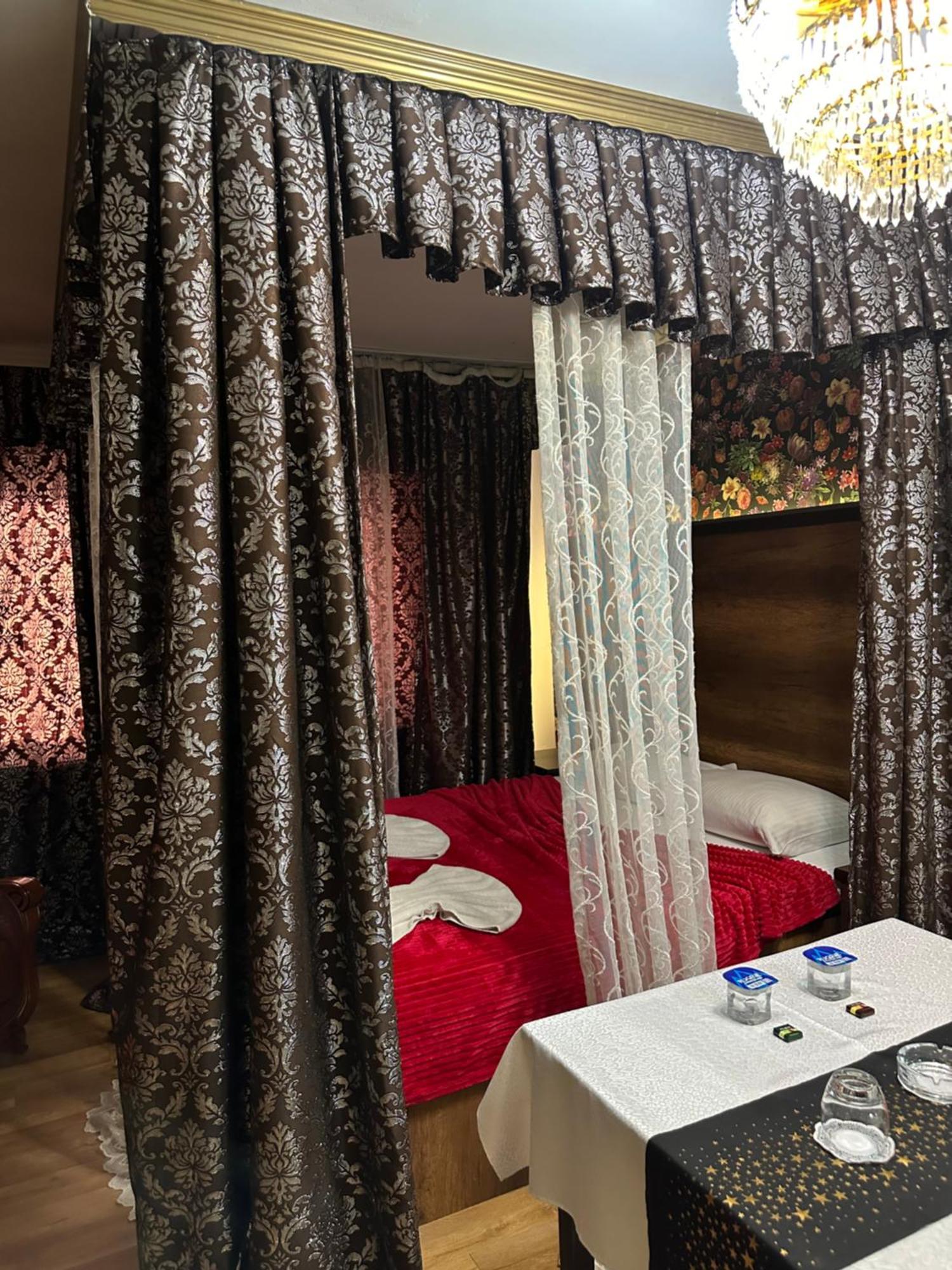 Hotel Europa Prishtina プリシュティナ エクステリア 写真